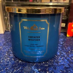 🛍BATH 🛁 & BODY WORKS CANDLE 🕯 SWEATER WEATHER ❄️⛄️❄️